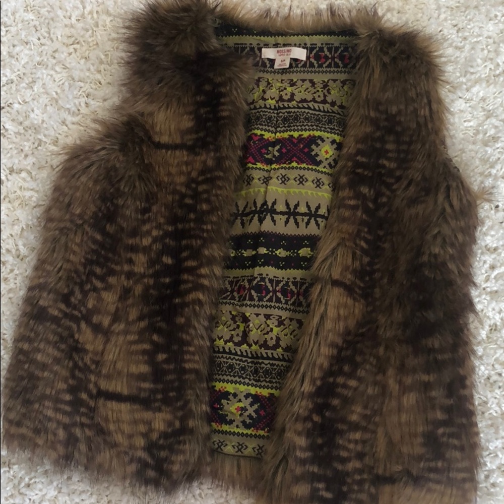 Fur vest